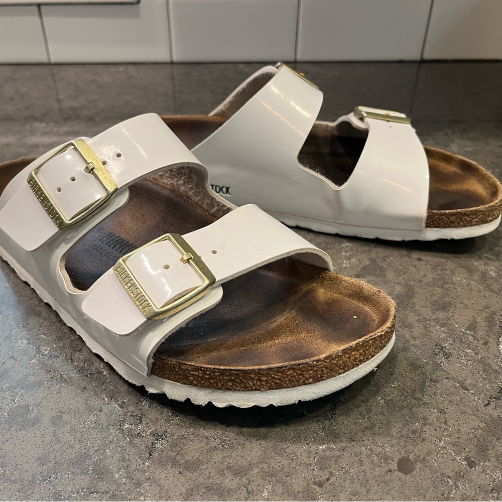 White Patent Birkenstock Arizona Sandals Size 41, Gold Buckles